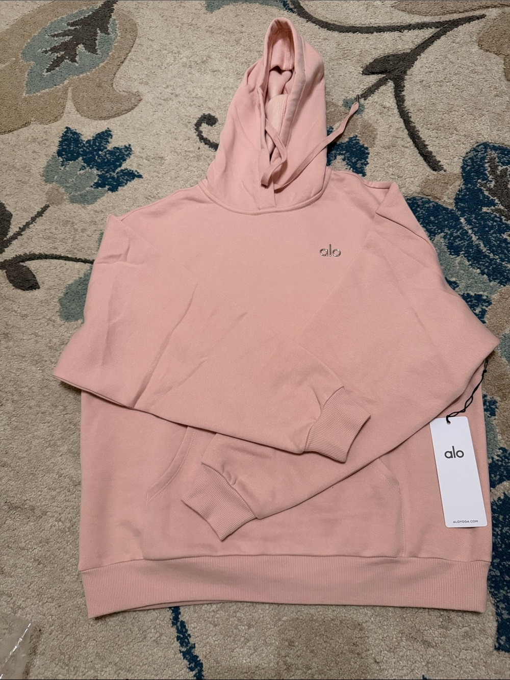 Pink accolade hoodie Alo